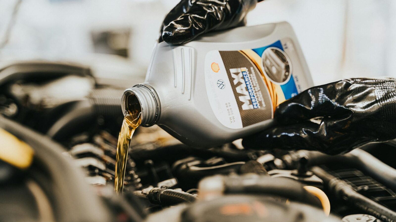 0W-30 vs 5W-30: Welches Motoröl ist im Winter besser?