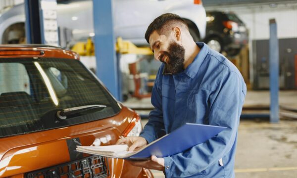 Die häufigsten HU-Mängel – und wie du sie vor dem TÜV vermeidest