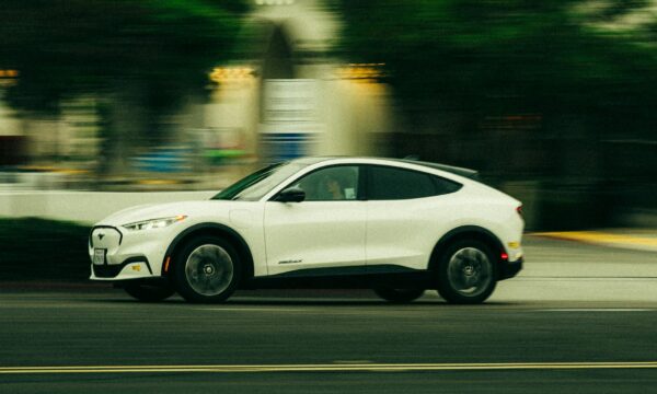Hybrid, Plug-in-Hybrid oder E-Auto: Der Technik-Vergleich