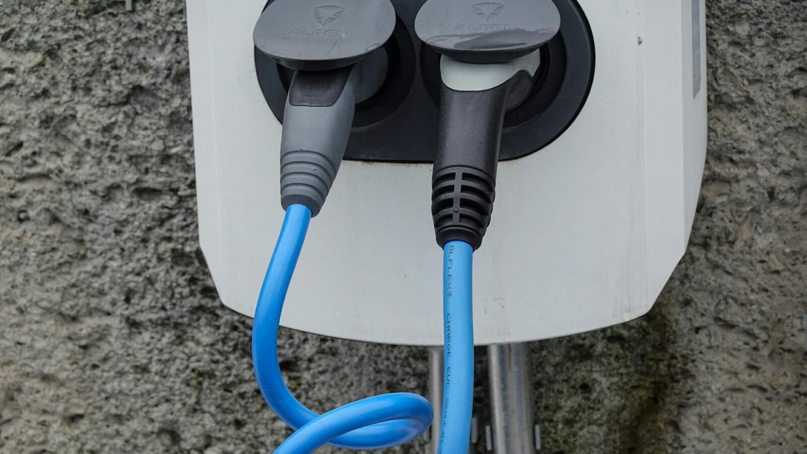 Ladekabel HU: Was bei der Sichtprüfung für E-Autos zählt